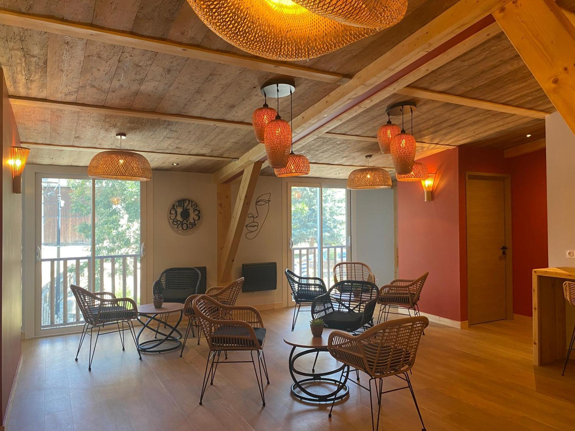Hotel Les Autanes Spa-Balneotherapie & Restaurant أونسيل المظهر الخارجي الصورة