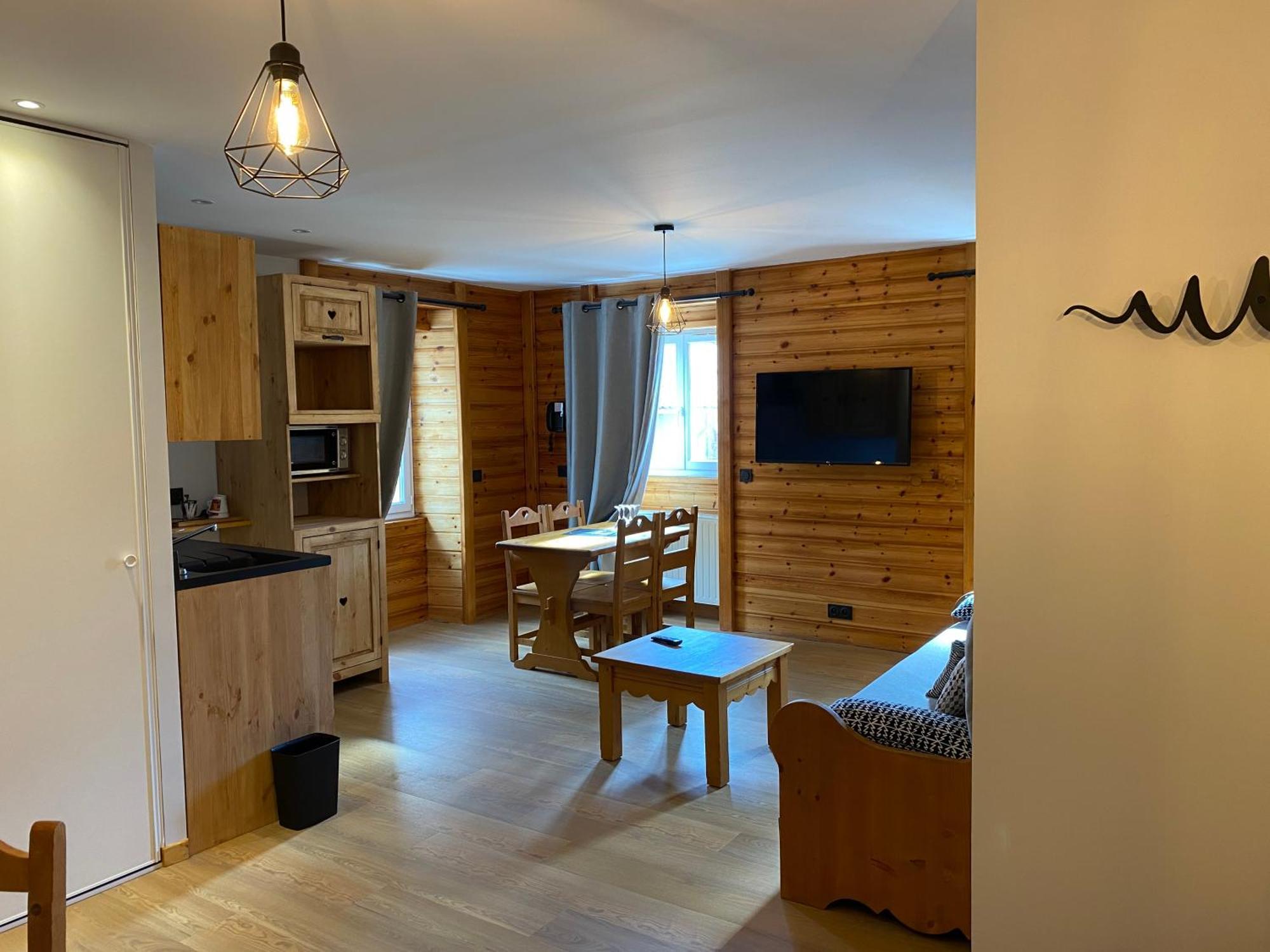 Hotel Les Autanes Spa-Balneotherapie & Restaurant أونسيل المظهر الخارجي الصورة