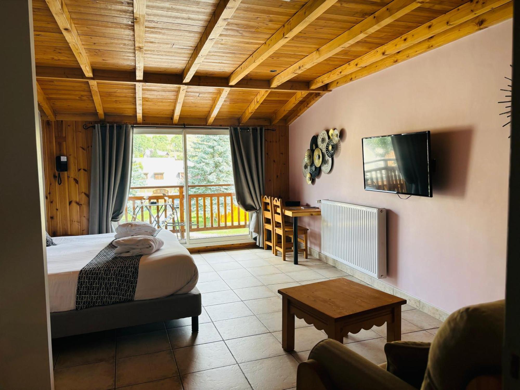 Hotel Les Autanes Spa-Balneotherapie & Restaurant أونسيل المظهر الخارجي الصورة